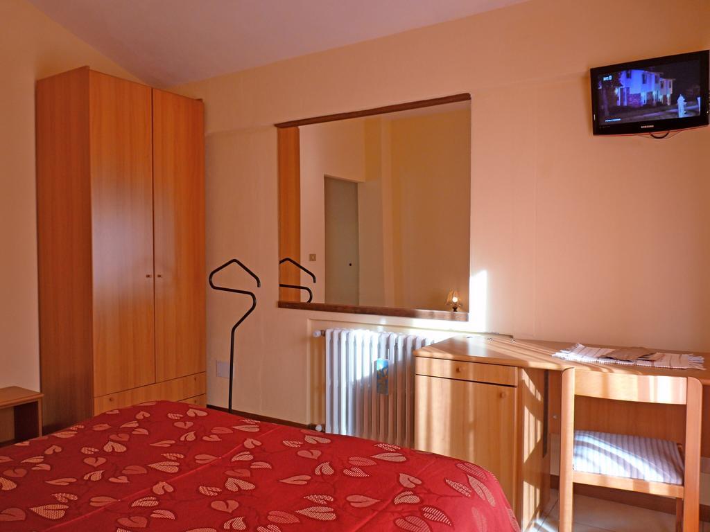 Hotel La Rosa เตโญ ห้อง รูปภาพ